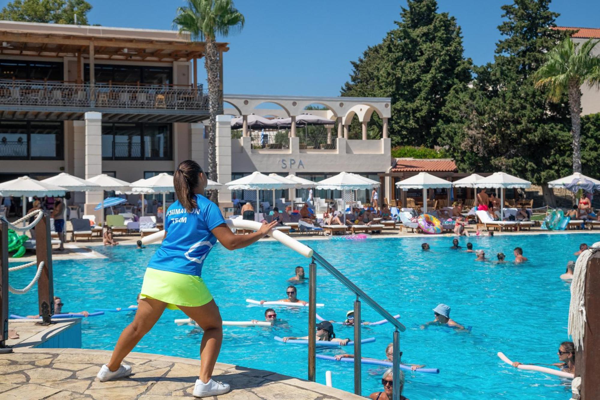 Roda Beach Resort & Spa المظهر الخارجي الصورة