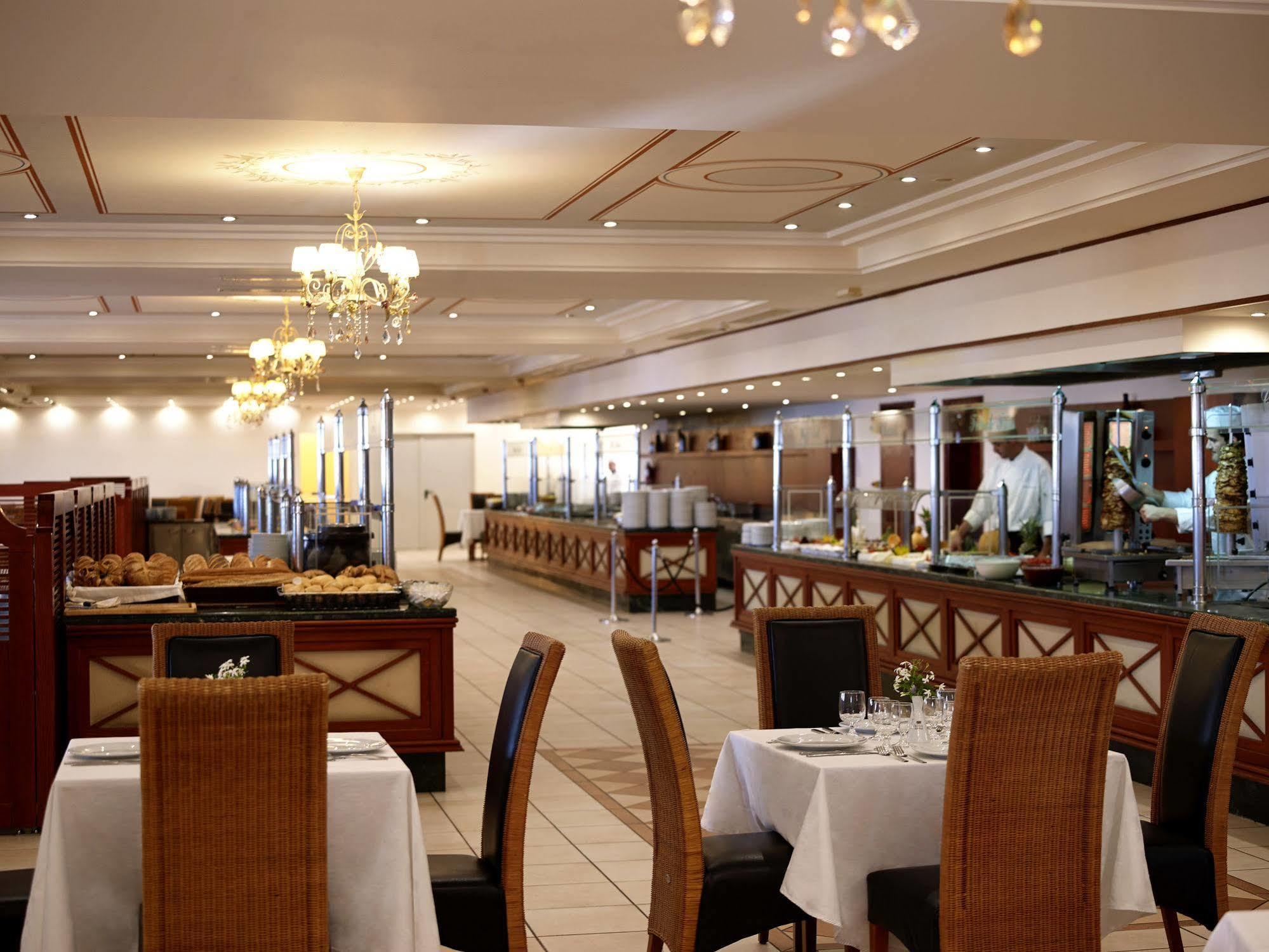 Roda Beach Resort & Spa المظهر الخارجي الصورة