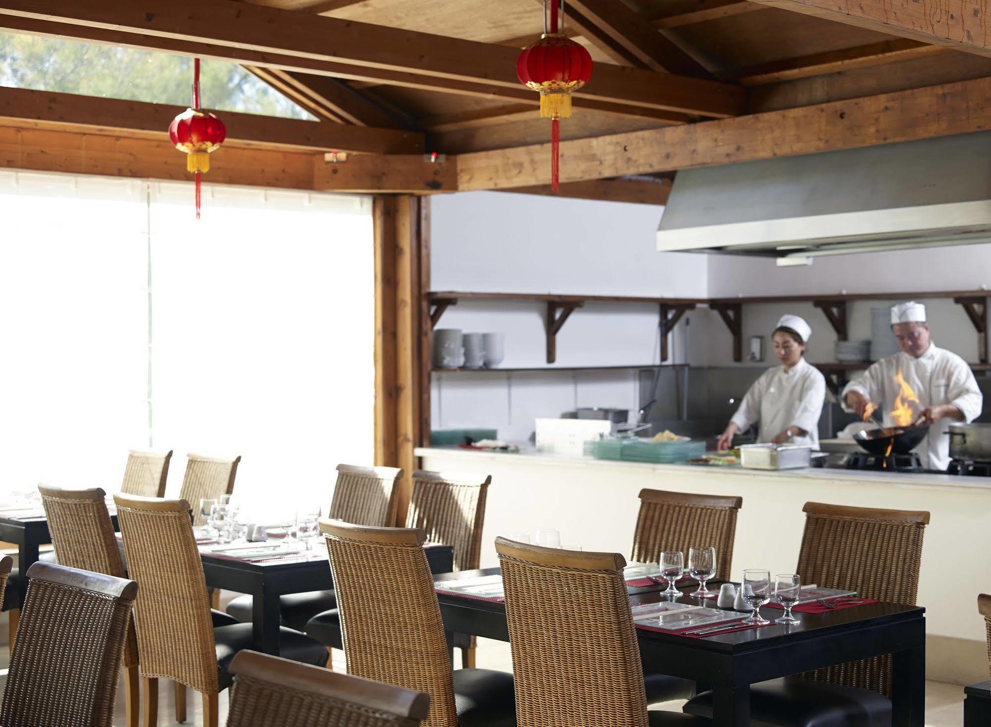 Roda Beach Resort & Spa المظهر الخارجي الصورة
